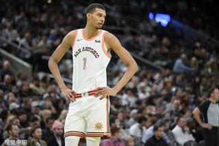 兰战袍的场 兰战袍的场