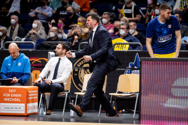 胁选手之列 胁选手之列